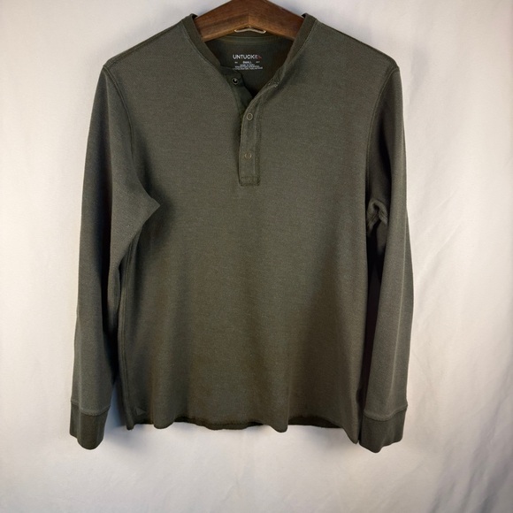 UNTUCKit Other - UNTUCKit Men's Dark Olive Long Sleeve Henley, waffle knit, 3 button placket